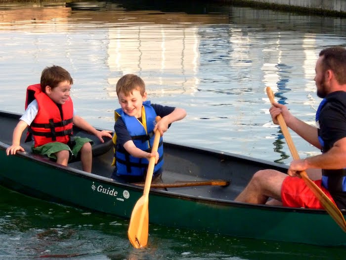 Canoeing kids
