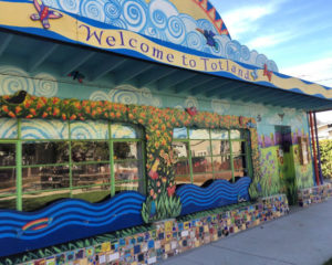 14 Super Berkeley Parks and Playgrounds 14 Totland clubhouse features a lovely mural and classes