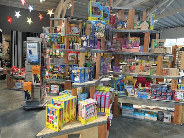 FLAX Oakland has loads of kids art supplies