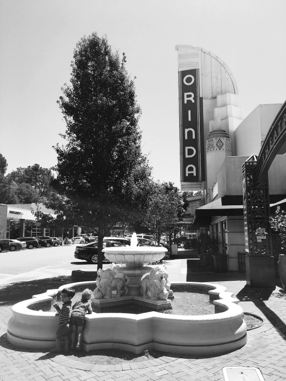 Orinda Theatre Square