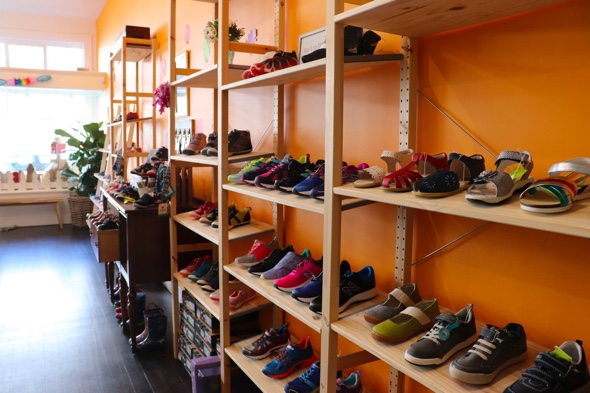Goldenbug Shoes for kids in Oakland