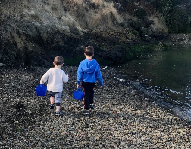 20+ Ways to Volunteer with Kids in the Bay Area 3 Kids Beach Clean Up