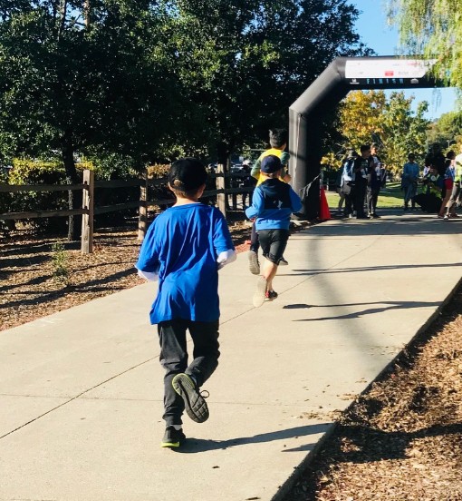Kids running race