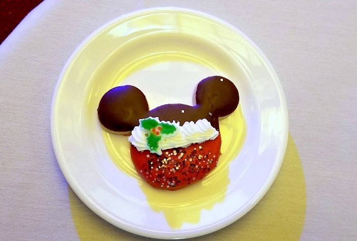 The Festival of Holidays at Disneyland 7 Disneyland Christmas food