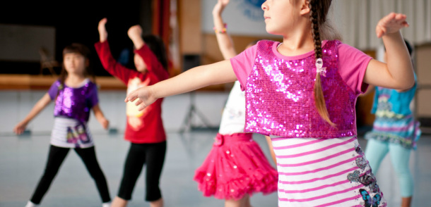 K-12 World Language classes for East Bay kids 2 Chinese cultural dance class for children in Hayward