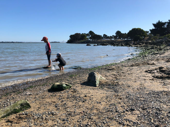 two kids at seashore berkeley marina