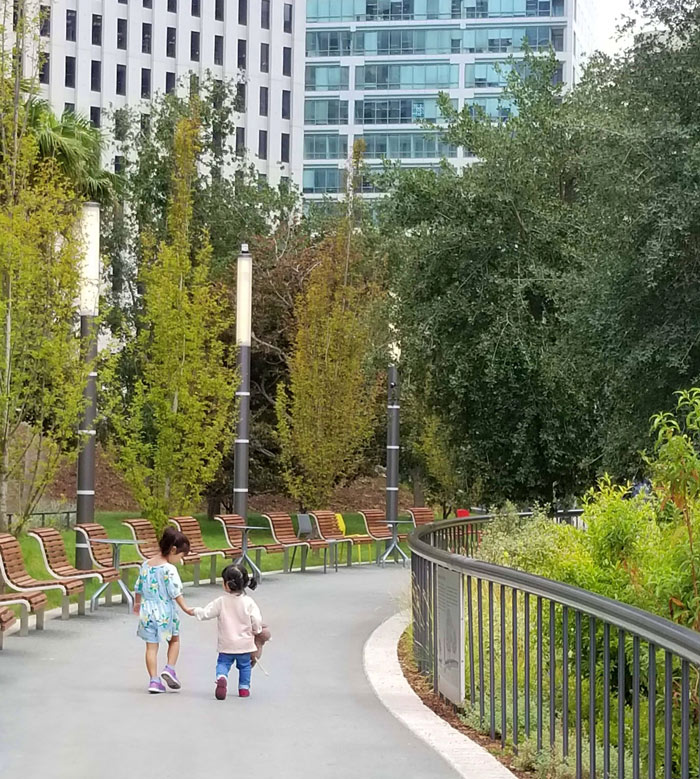 Salesforce Park: Free Gondola Ride and Play Area 2 Salesforce Park with Kids