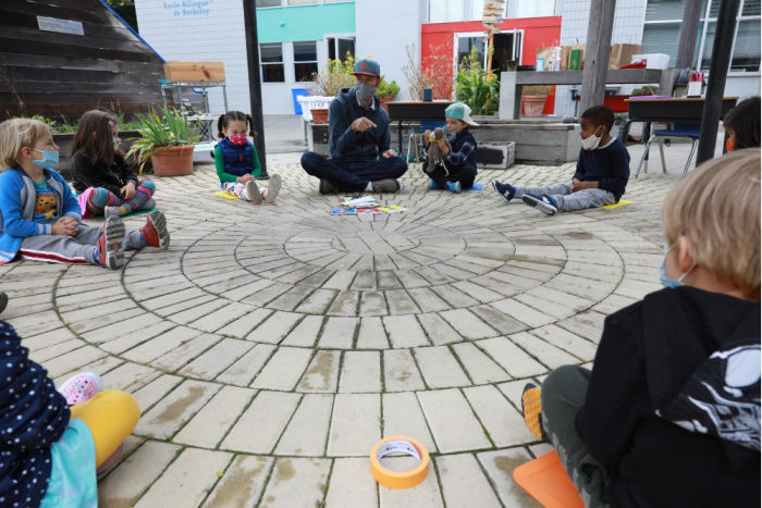 circle time outdoors