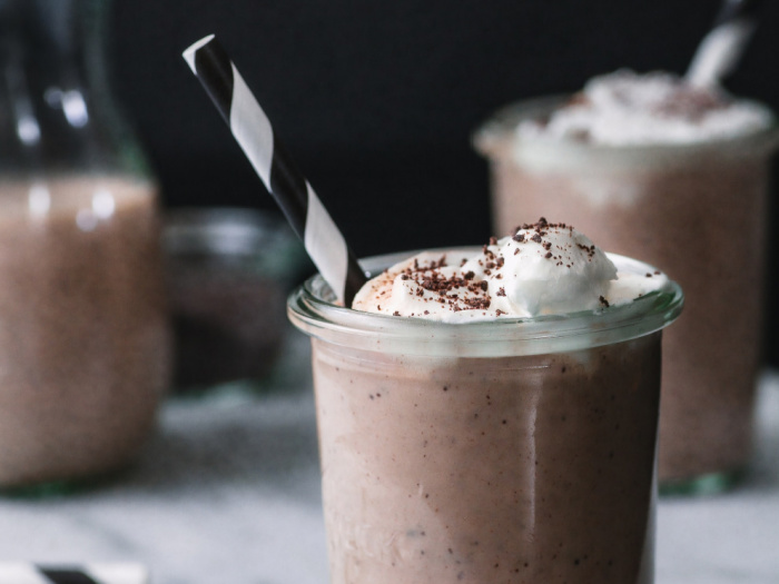 hot chocolate mugs