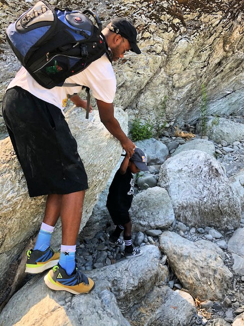 Splash And Rock Scramble at Sunol's Little Yosemite near Fremont 2 4 year old and dad scramble over rocks