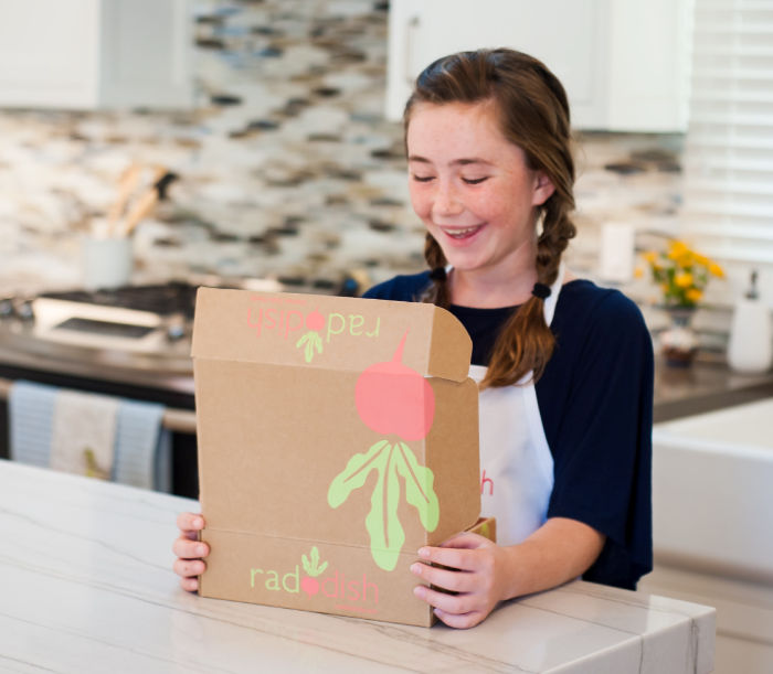 Raddish Kids: Home Cooking Lessons in a Box 2 unboxing Raddish