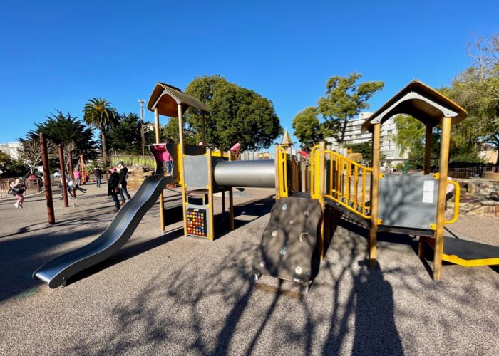 Lafayette Playground: the Tippy Top of San Francisco, Super Clean & Gorgeous 5 IMG 2855