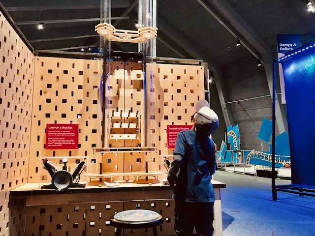 child at science museum