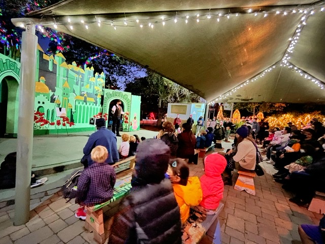 Magic show Fairy Winterland at Children’s Fairyland | Photo: Julia Gidwani