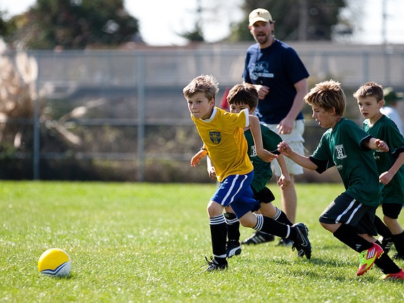 Kids playing soccer at Albany Berkeley Soccer Club