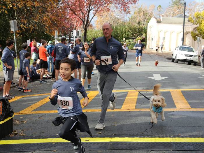 5+ Family-Friendly Turkey Trots 3 Family running in turkey trot road race