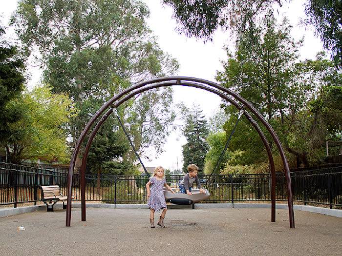 Sarah Sloboda's list of the best places to photograph East Bay kids: Temescal Creek Park