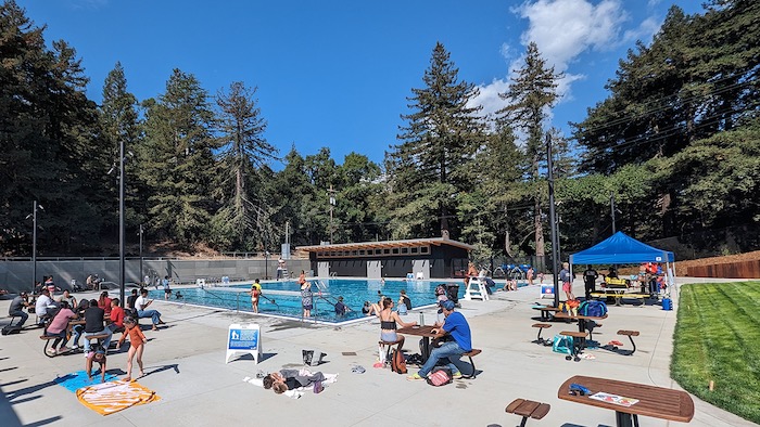 Roberts Pool in Oakland