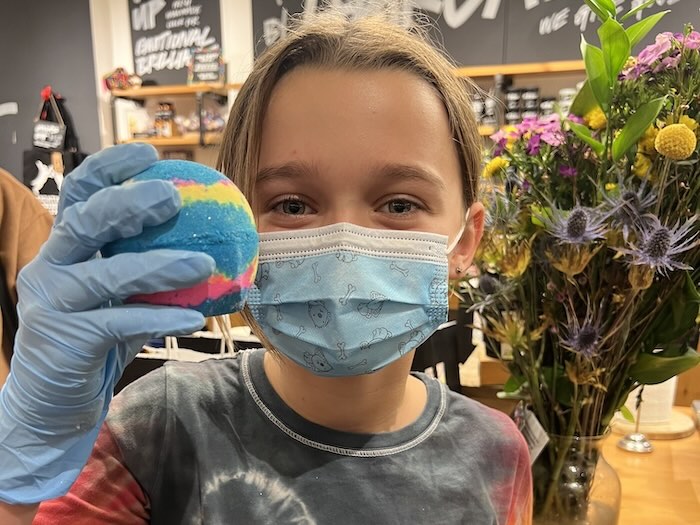 diy bath bomb and masked child