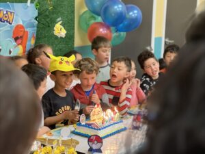 kids at a birthday party