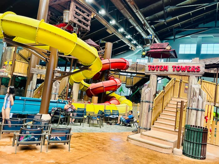 water slides at Great Wolf Lodge Manteca