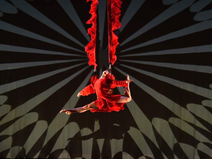 acrobatic leaping in momix performance at zellerbach hall