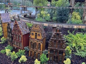 model trains in the redwoods with small fairy size houses