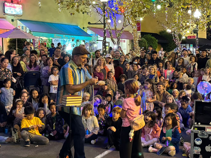 lights on fourth street in berkeley