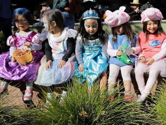 kids in halloween costumes